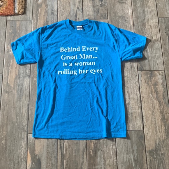 Oversized Blue Shirt Funny - Picture 1 of 3